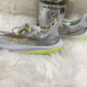 Nike Future Speed $25  New  Size 5